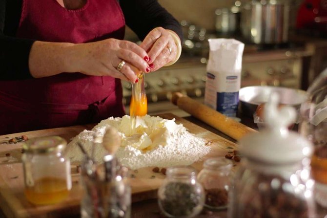 Montalcino Cooking Class and lunch with the local lady - A Relaxed, Hands-On Tuscan Cooking Class (With Tina)