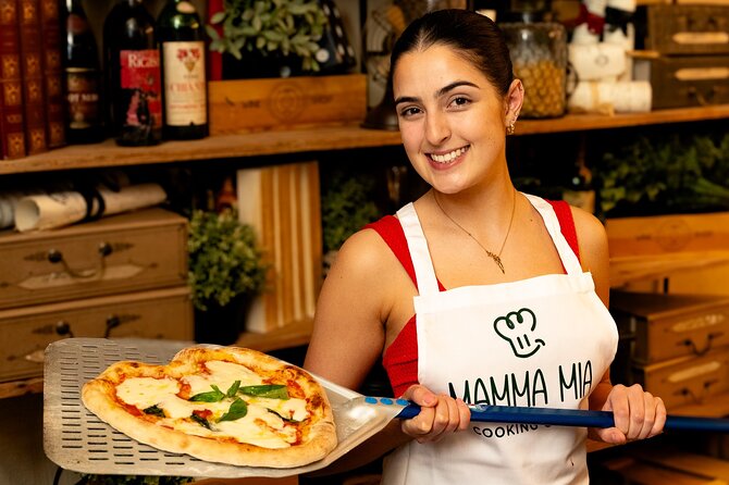 Neapolitan Pizza and Artisanal Gelato with Unlimited Wine - Key things that make this class work