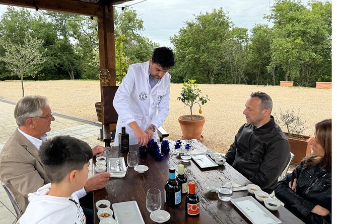 Olive Oil Tours and Tasting at Frantoio di Montalcino - Condiments and Buying Smart: What to Take Home