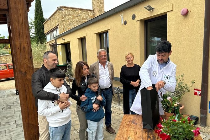 Olive Oil Tours and Tasting at Frantoio di Montalcino - What a 90-Minute Visit Feels Like (So You Can Plan Your Day)