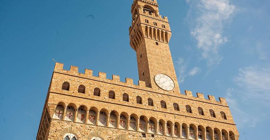 Palazzo Vecchio 90-Minute Morning Guided Tour - Meeting point by Cosimo I: start where Florence’s leadership symbol stands