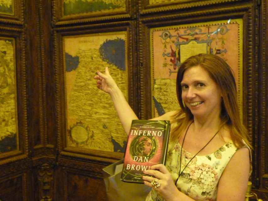 Palazzo Vecchio: Magnificent Private Tour - Piazza della Signoria: your outdoor warm-up to Medici-era power