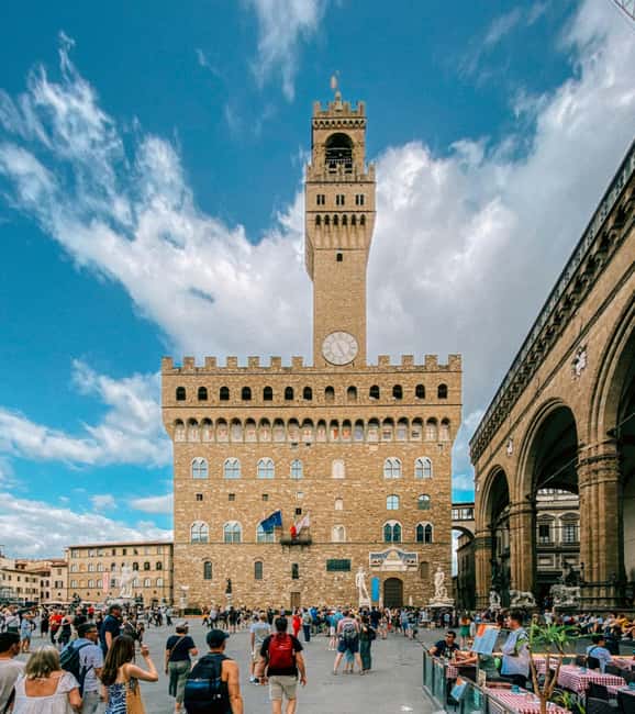 Palazzo Vecchio: Magnificent Private Tour - The art + mystery combo: Donatello’s Judith and Leonardo’s secret fresco