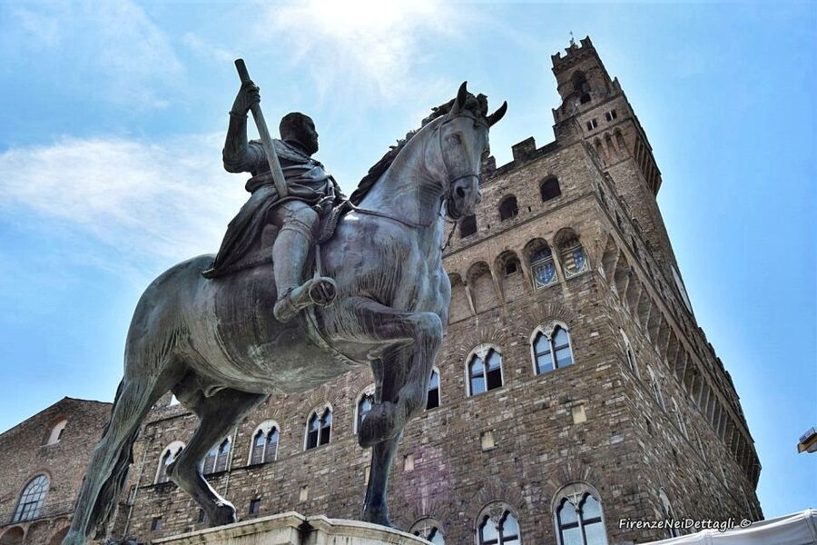 Palazzo Vecchio: Magnificent Private Tour - Dante’s funeral mask and Machiavelli’s Office: politics gets spooky