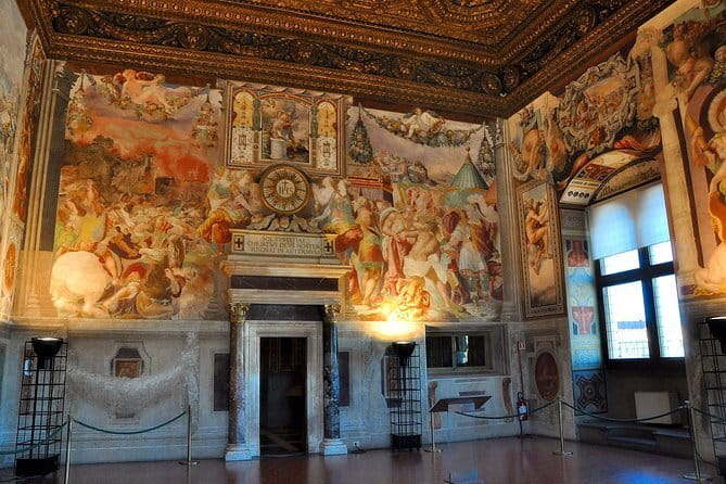 Palazzo Vecchio Morning Guided Tour - Small Group - The Salone dei Cinquecento: where big artists met big power