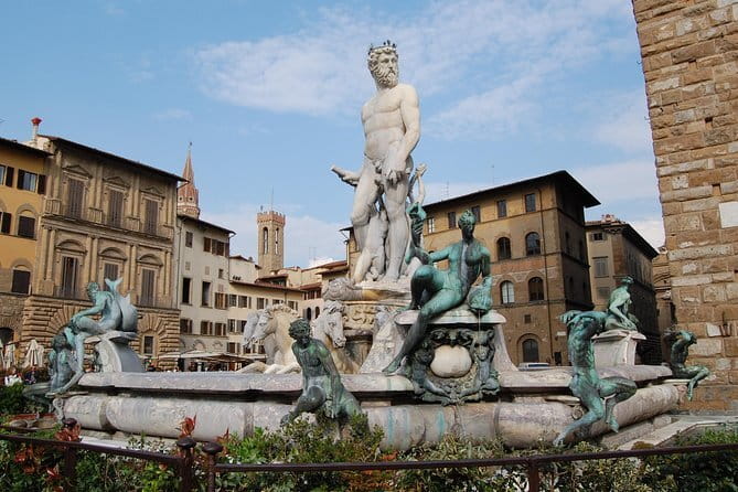 Palazzo Vecchio Morning Guided Tour - Small Group - Map room, terraces, and Arnolfo’s Tower: seeing Florence from inside the power