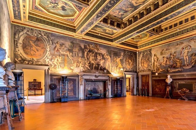 Palazzo Vecchio Private Tour + Arnolfo's Tower Ticket - What You Get Here: Priority Entry Plus the Tower Ticket