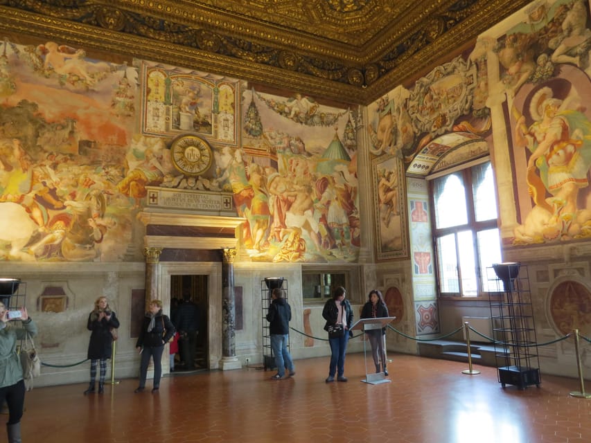 Palazzo Vecchio Secret Passages Tour & Lunch or "Gelato" - The concealed door behind a painting: the tour’s best trick