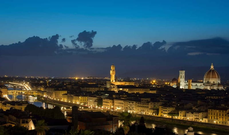 Panoramic walking tour in Florence with Vincenzo - CLET street art and the city’s sign-posting talent