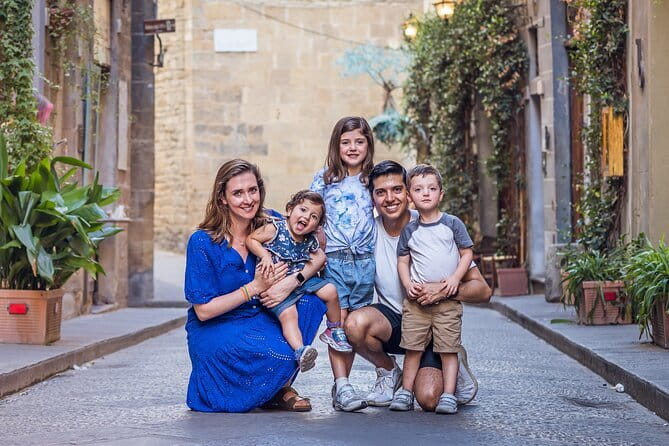 Photo Shoot in Florence with a Professional Photographer - Meeting at Piazza della Repubblica and keeping the shoot smooth