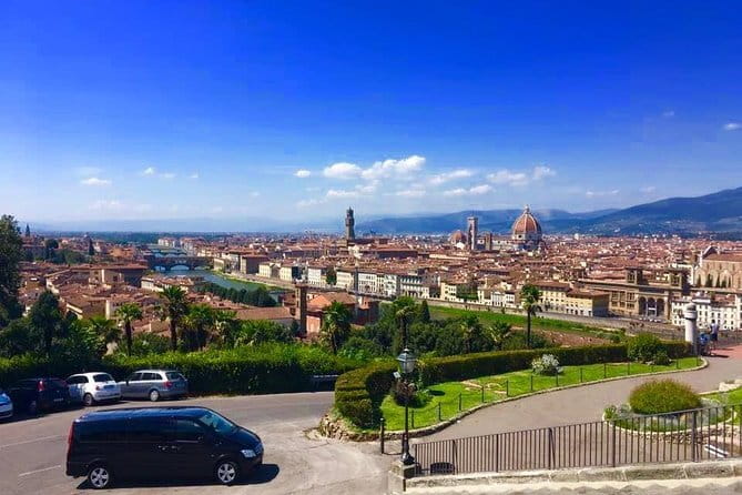 Pisa and Florence Private Tour from Livorno Port - Pisa first: Leaning Tower pictures and the Field of Miracles walk