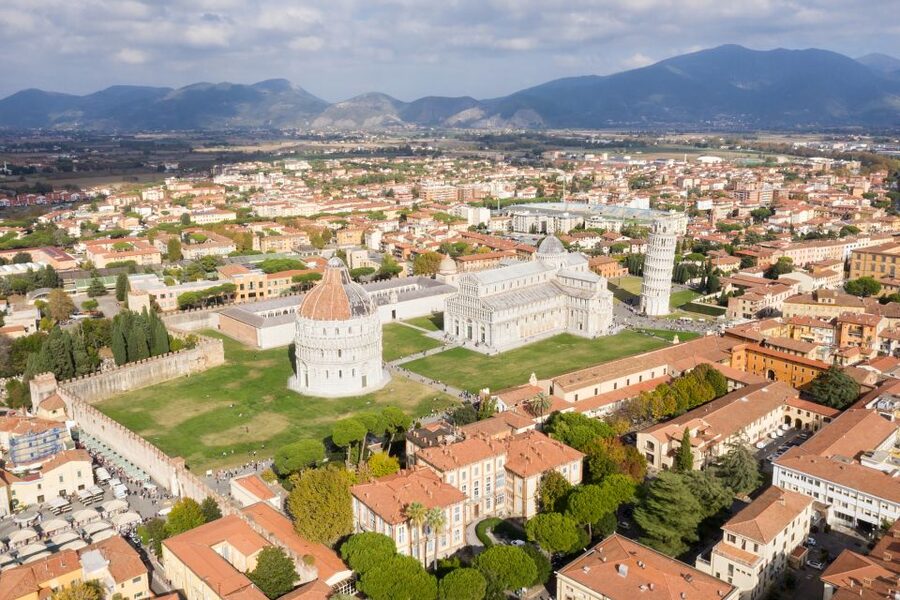 Pisa and Lucca: Private Full-Day Tour by Deluxe Van - Price and Logistics: Does $825 Make Sense for Your Group?