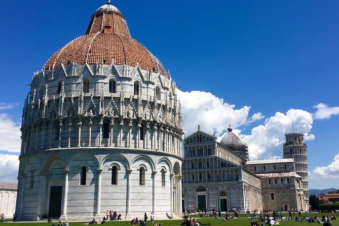 Pisa and San Gimignano Tour from Florence - Private Florence-to-Tuscany transport with an English-speaking driver