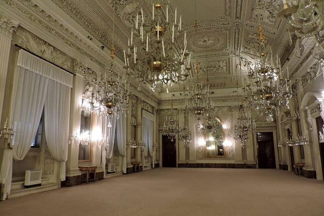 Pitti Palace - Private Tour At Galleria Palatina Incl. Tkts To Boboli Gardens - Galleria Palatina and the Palatine Chapel: the Baroque “inside story”