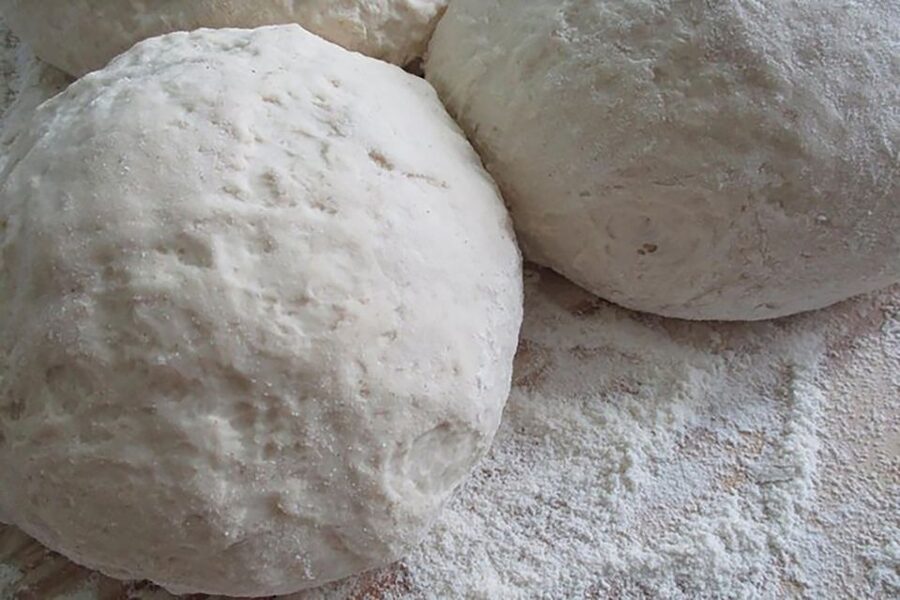 Pizza & Gelato: Cooking Class in central Florence - Gelato lab: making two fresh flavors with locally sourced ingredients