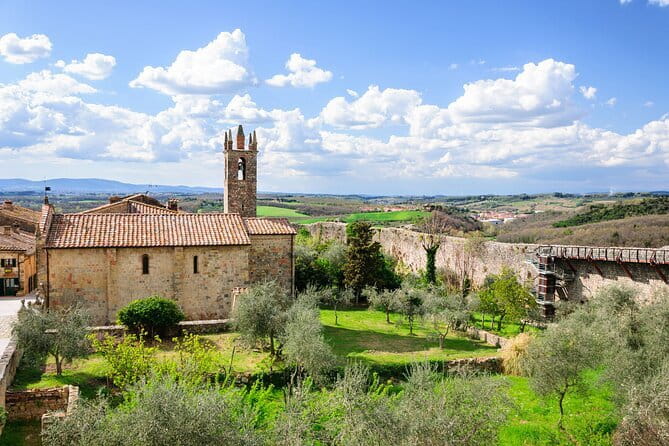 Private Best of Tuscany Hill Towns Tour with lunch from Florence - Florence pickup and the first hour on the road