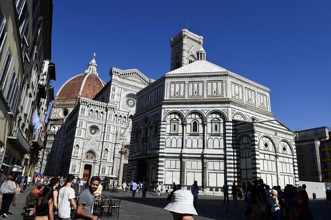 Private Day Trip from Florence to Pisa, Lucca and Vinci - Price and value: is $435.35 per person worth it?