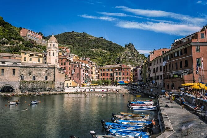 Private Day Trip to Cinque Terre and Pisa from Florence - Manarola: San Lorenzo church views in a 45-minute window