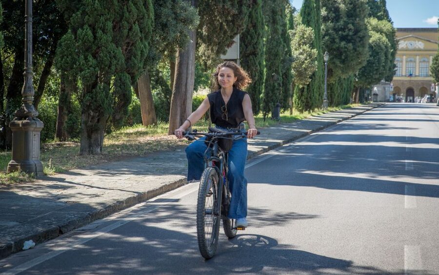 Private E-Bike Tour: Piazzale Michelangelo & Florence hills - Fiesole: Etruscan remains, villas, and hill-town perspective