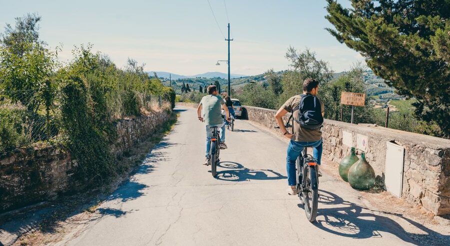 Private E-Bike Tour: Piazzale Michelangelo & Florence hills - The gelato finish: why the tasting feels perfectly timed