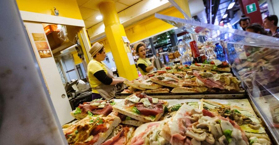 Private Flavors of Florence Walking Tour(Food&Wine Included) - Meeting at Fat Tire Tours: the welcome bite and the starting vibe