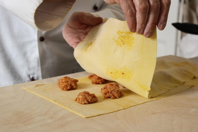 Private Florence Market Tour and Pasta Making Class with Cinzia - The shop-hopping food walk: why it beats the typical “market circuit”