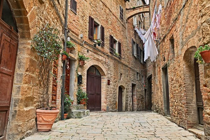PRIVATE Full-Day Tour of San Gimignano and Volterra - A private Mercedes day that actually feels easy