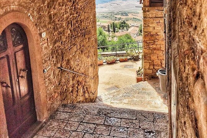 Private guided tour of the medieval village of Volterra - Stop 2: Duomo di Volterra (Cattedrale di Santa Maria Assunta) at a Human Pace