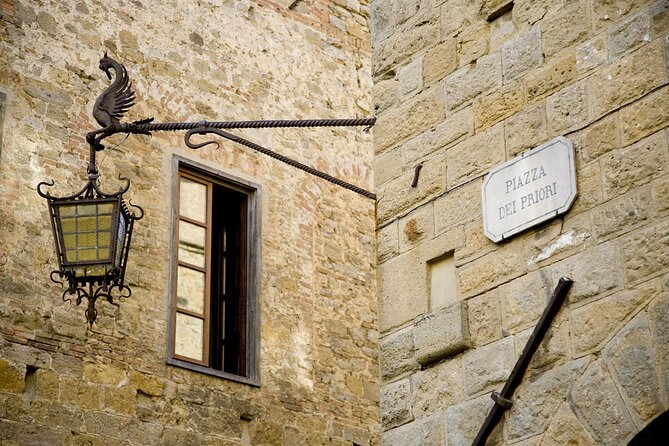 Private guided tour of the medieval village of Volterra - Timing and Pacing: Why the Stops Add Up