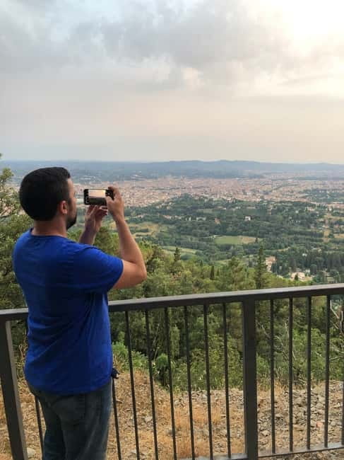 Private Hiking Florence Tour with Wine and Lunch or semi-pri - Leonardo da Vinci square: the payoff viewpoint over Florence