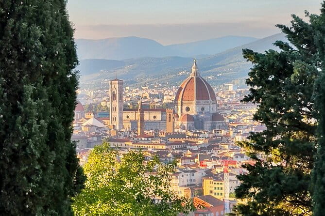 Private Photo Tour in Florence with a Professional Photographer - Meeting at Piazza della Repubblica and what the pace feels like