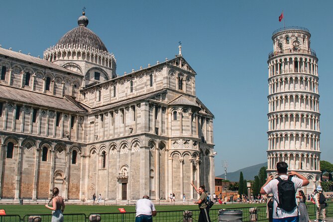 Private Tour from Florence to Pisa and Cinque Terre - Piazza dei Miracoli: The Easy Win in Pisa