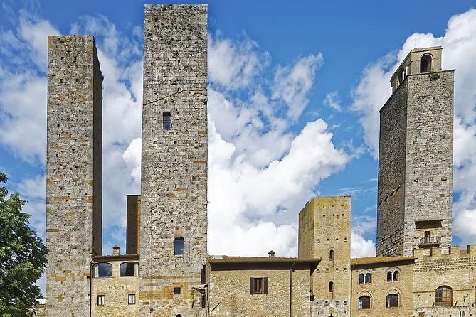 Private Tour in San Gimignano - Via San Matteo: The Charming Streets Moment