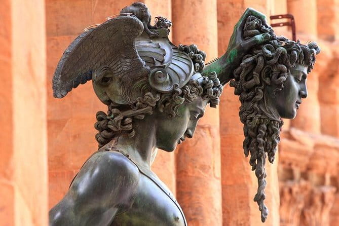 Private Tour of the Dark Heart of Florence at Sunset - Piazza del Duomo: Conspiracy Near the Main Church