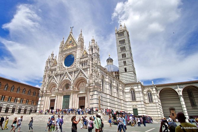 Private Tour Tastes of Tuscany: Pisa, Siena, San Gimignano and Chianti - Siena’s Piazza del Duomo: Medieval Square Without the Confusion