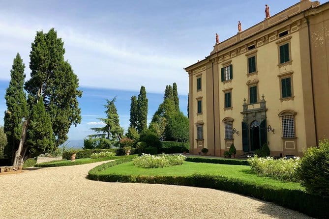 Private Tour to Siena and Montalcino from Florence - Montalcino Old Town: Making One Hour Count