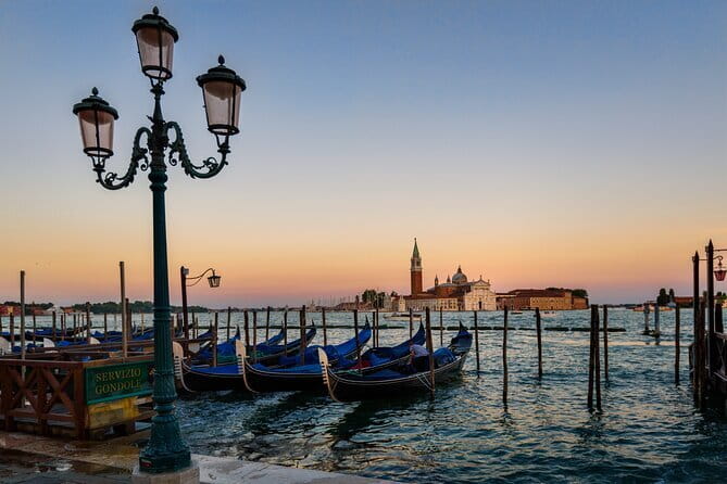 Private Transfer from Florence to Venice with 2 hours for sightseeing - Choosing the right vehicle for luggage (so you don’t play suitcase Tetris)