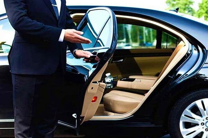 Private Transfer from Florence to Venice with 2 hours for sightseeing - Price and value: what $437.91 per person is really buying