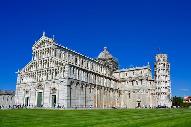 Private Tuscany Day Trip from Florence Including the Leaning Tower of Pisa - Stop 2: Leaning Tower of Pisa without losing your mind