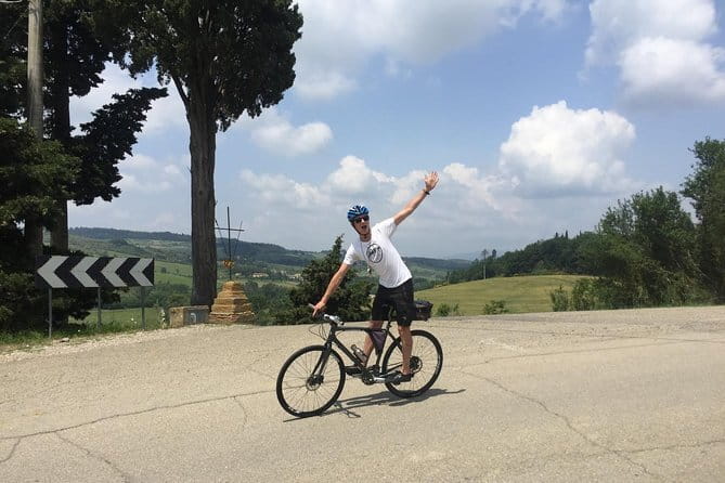 Private Tuscany Sunset Bike Tour - Wine and extra virgin olive oil tasting: where the ride turns into flavor