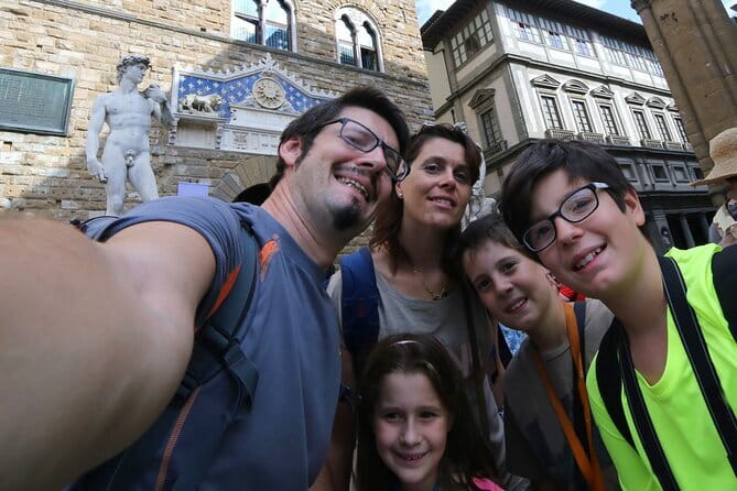 Private Uffizi and Accademia Time Entry Hidden Art Walking Tour - The guide experience: why a name like Christine shows up in reviews