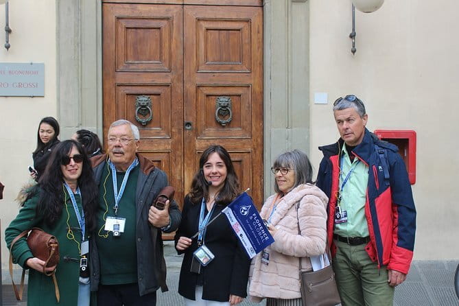 Private Uffizi and Accademia Time Entry Hidden Art Walking Tour - Meeting at Via Guelfa and keeping your day stress-free