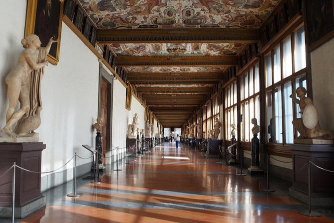 Private Uffizi Gallery Tour with Reserved Entry - Getting In Fast: Piazzale degli Uffizi and Timed Entry Reality