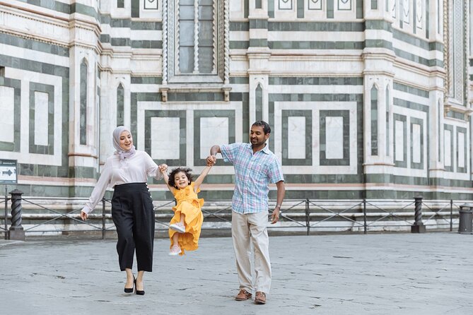 Private Vacation Photography Session with Local Photographer in Florence - Why This Private Florence Photo Session Feels Different