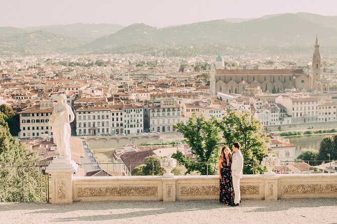 Private Vacation Photography Session with Local Photographer in Florence - Piazza della Repubblica: A Central Stop That Helps Your Photos Breathe
