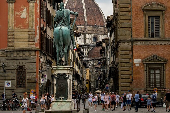 Private Walking Tour of Florence City Highlights - Ending in Oltrarno: Palazzo Pitti Exterior and a Different Side of Florence