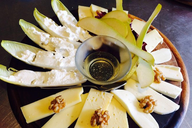 Private Wine, Evo oil & Cheese Tasting - The Tasting Lineup: Organic Wines, EVO Oil, and Aged Balsamic