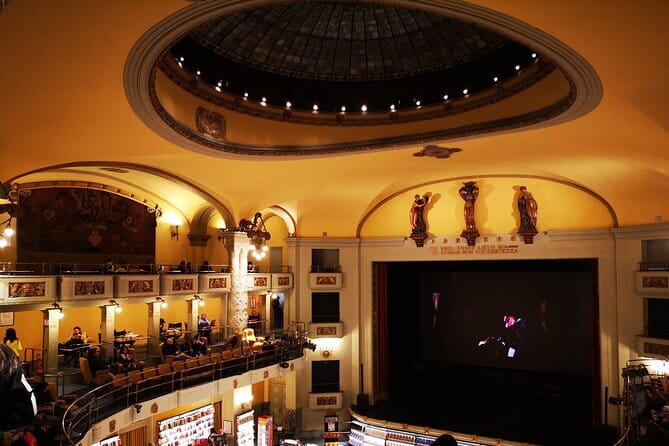 Renaissance Explained Tour in Florence - Stop 1: Leonardo’s cinema entry at Go Giunti Odeon Liberia e Cinema