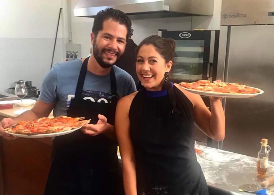 San Gimignano: 2-Hour Pizza Class & Wine Tasting - Wine tasting plus pizza: how the 90-minute meal ties it together