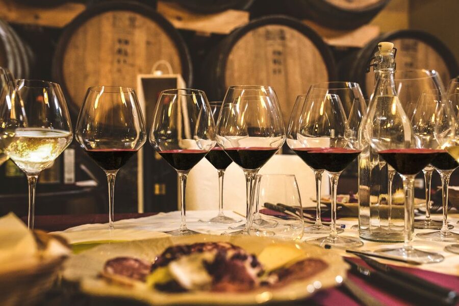 San Gimignano: Lunch or Dinner at a Winery with Wine Tasting - Wine education that helps you taste better (not just drink it)
